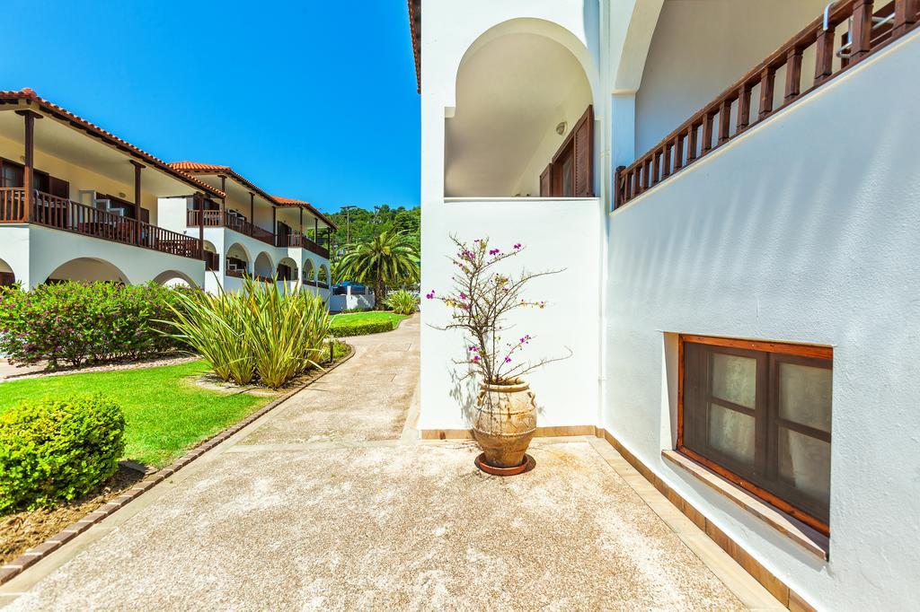 Xenios Possidi Paradise Hotel Exterior foto